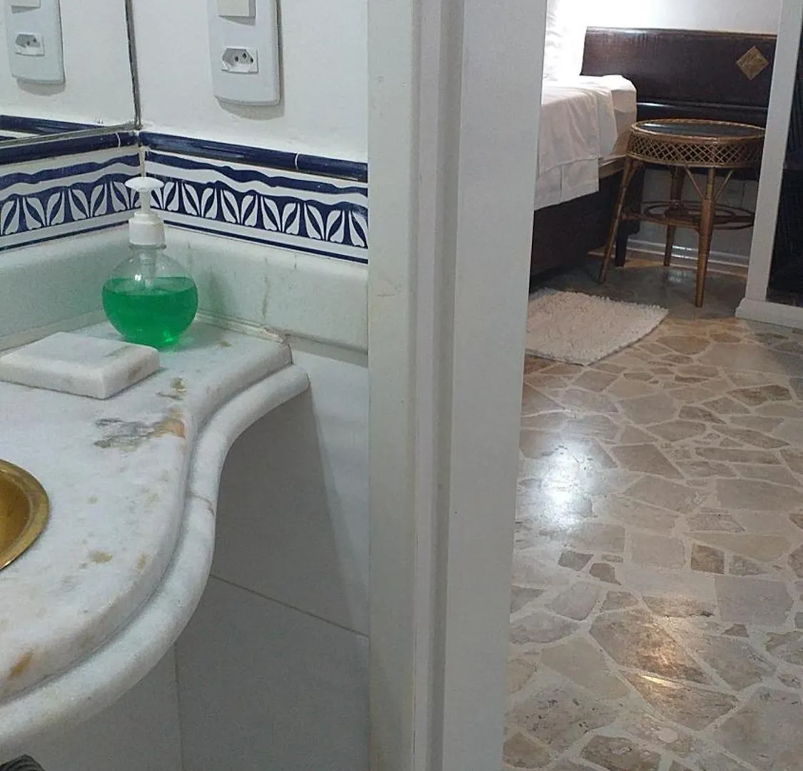בומבינאס Czaritza Apart Hotel